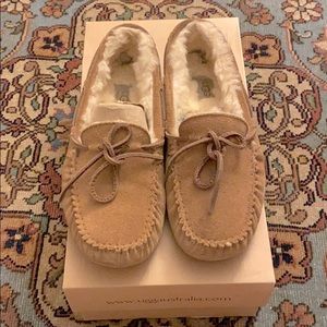 Ugg Dakota Slippers in Chestnut